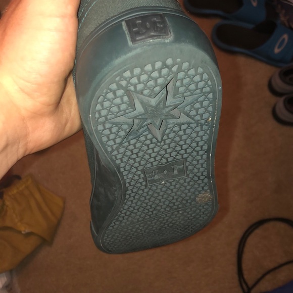 DC dark green shoes 10 - Picture 3 of 5
